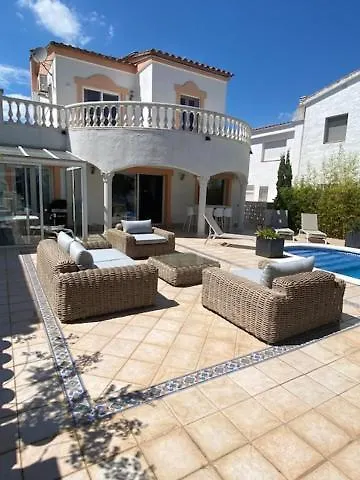 Cap Ras Villa Empuriabrava Spain