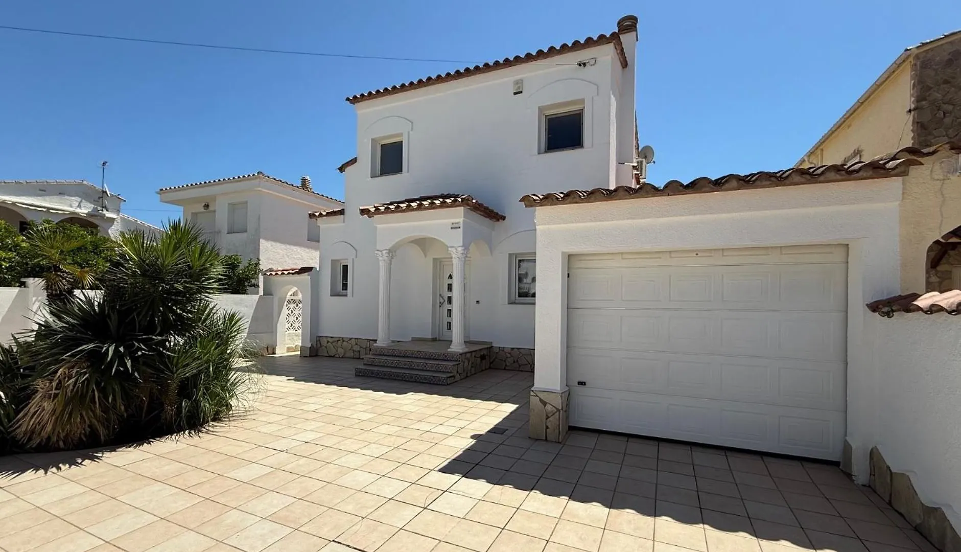 Cap Ras Villa Empuriabrava Spain